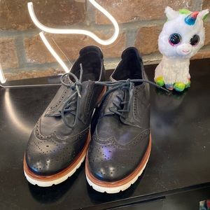 Black Vaneli Sport wingtips 9N